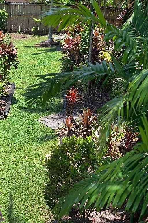 Palms At Trinity Aparthotel Cairns