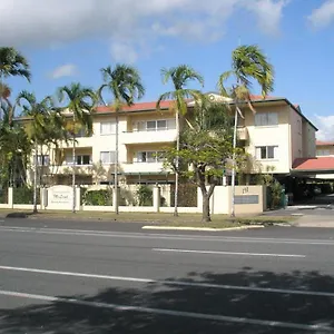 Aparthotel Tradewinds Mcleod